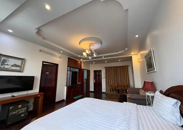 Hoa Phat Hotel & Apartment